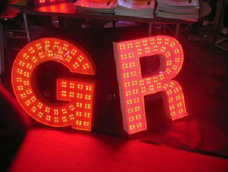 仙桃LED发光字常见的安装误区。